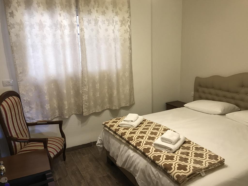 拿撒勒 门萨克里斯提旅馆酒店 外观 照片